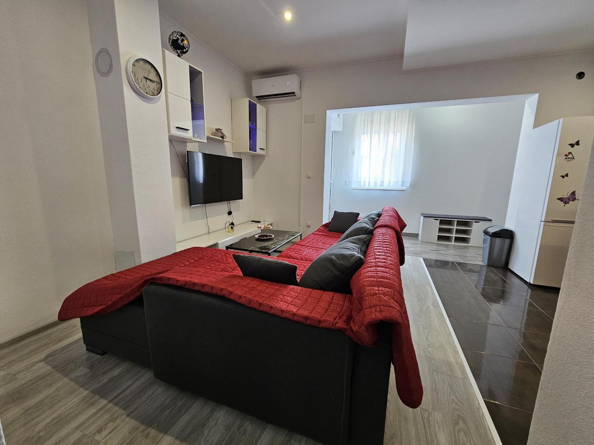 Modern Apartment Nikola In A Quiet Area Kaštel Stari Екстериор снимка