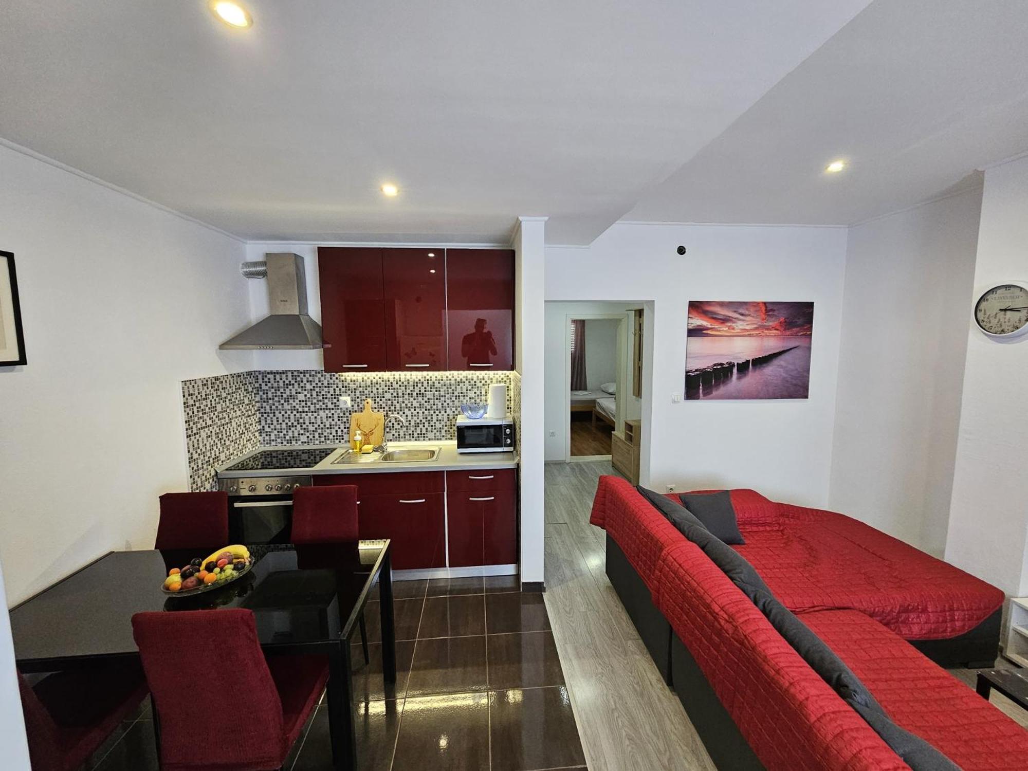 Modern Apartment Nikola In A Quiet Area Kaštel Stari Екстериор снимка